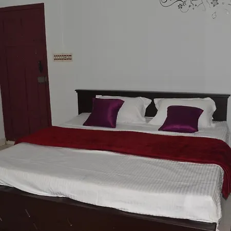 Dream View Homestay Thekkady Exterior photo
